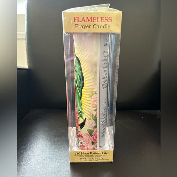 LED version of Guadalupe candle - Picture 4 of 5